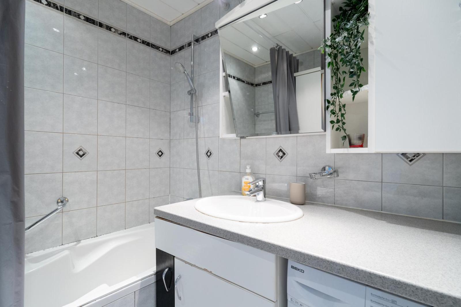Two Bedrooms - 85 Squaremeters - 4 Min To U6 Dresdner Str 비엔나 외부 사진