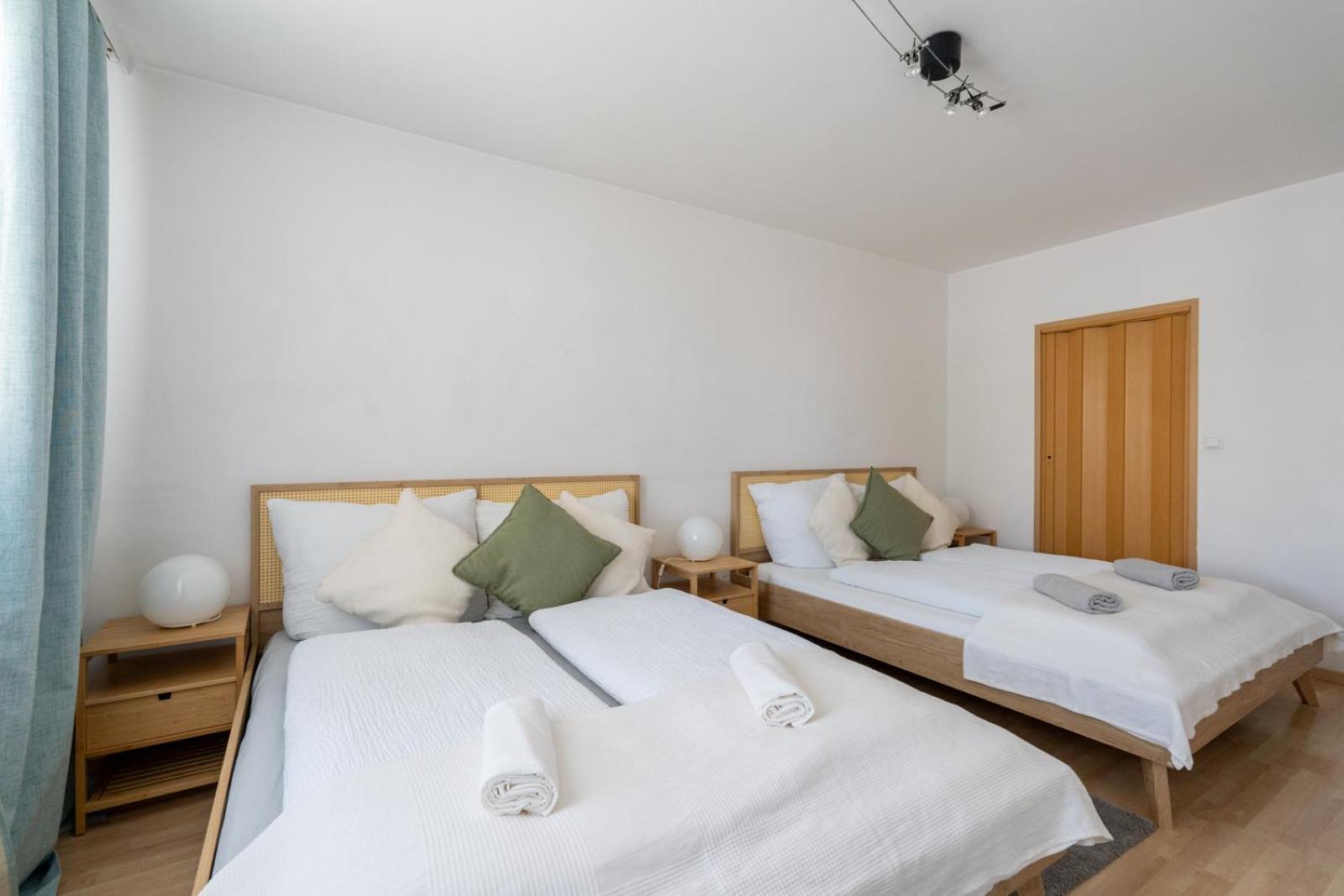 Two Bedrooms - 85 Squaremeters - 4 Min To U6 Dresdner Str 비엔나 외부 사진
