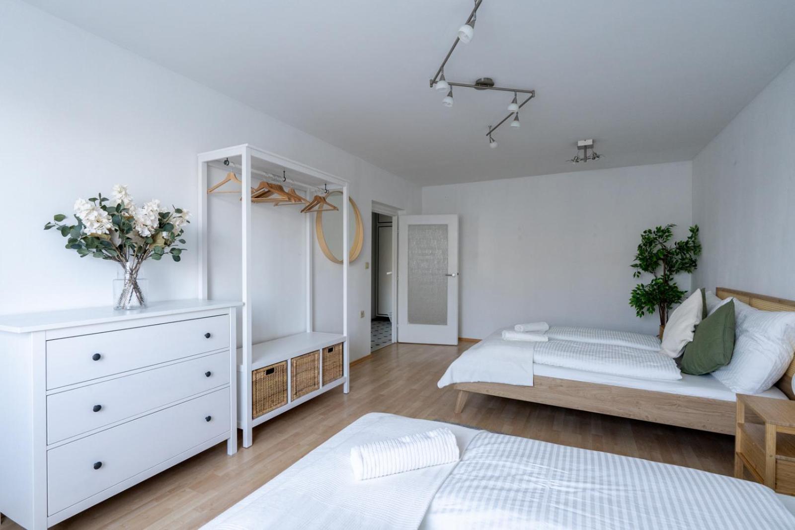 Two Bedrooms - 85 Squaremeters - 4 Min To U6 Dresdner Str 비엔나 외부 사진