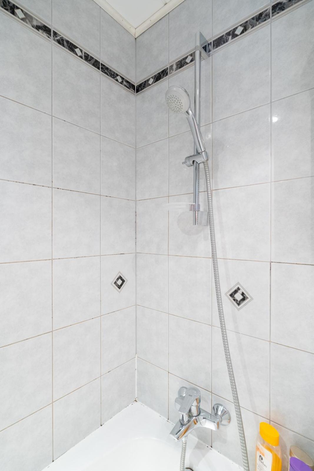 Two Bedrooms - 85 Squaremeters - 4 Min To U6 Dresdner Str 비엔나 외부 사진