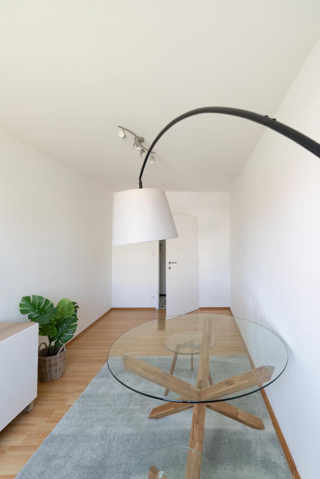 Two Bedrooms - 85 Squaremeters - 4 Min To U6 Dresdner Str 비엔나 외부 사진