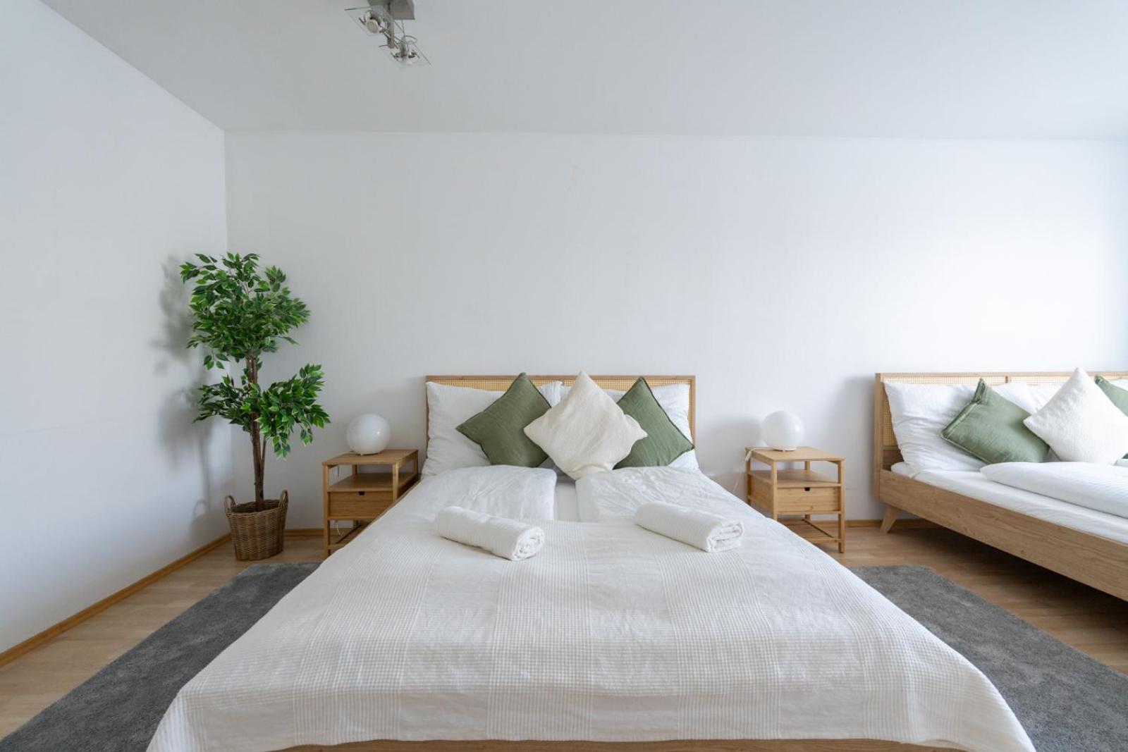Two Bedrooms - 85 Squaremeters - 4 Min To U6 Dresdner Str 비엔나 외부 사진